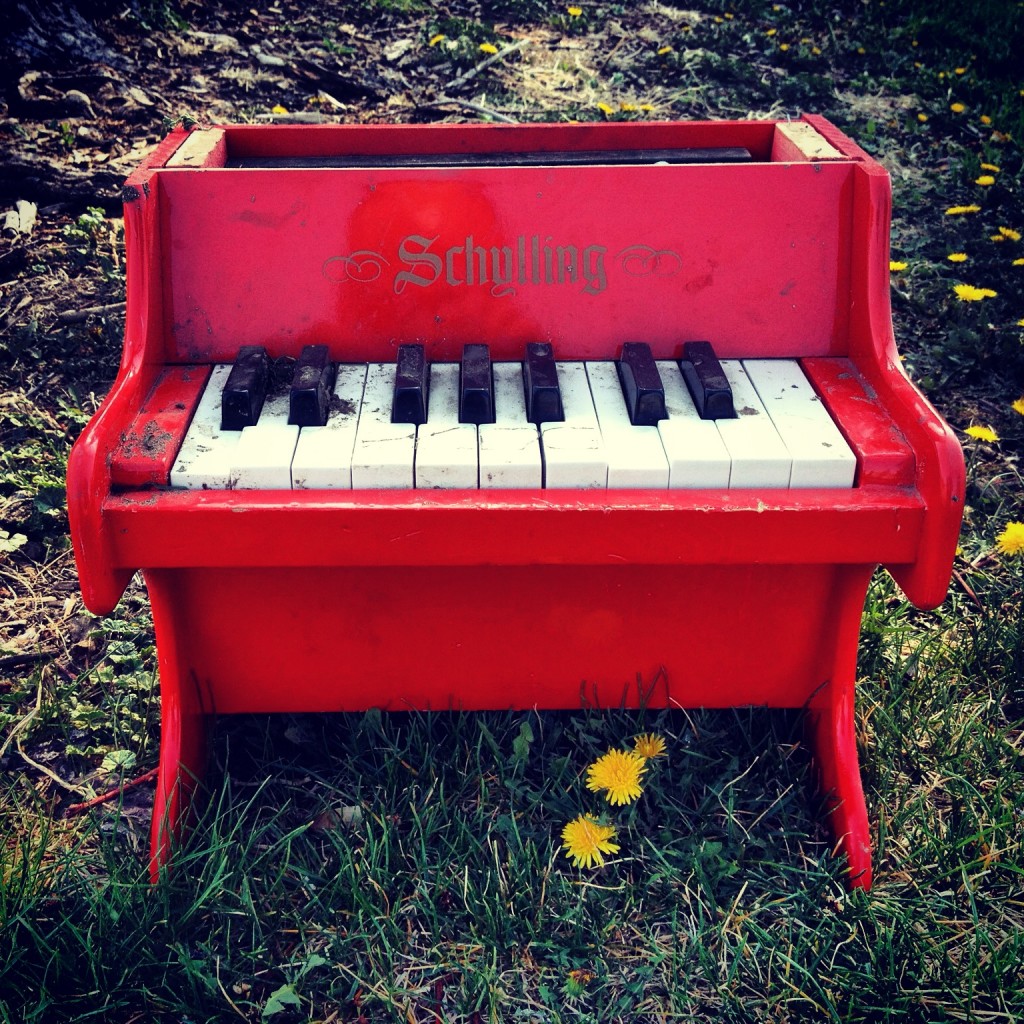 toy piano