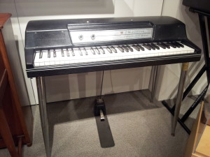 Wurlitzer_Electronic_Piano_200A,_Museum_of_Making_Music